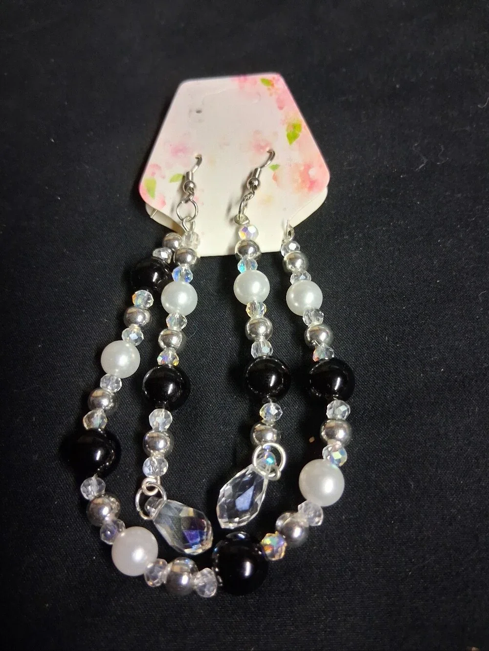 Elegant Black and White Beaded Drop Earrings - Unbranded